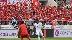 《生化危机》发布圣诞贺图：格蕾丝烈焰红唇很性感！